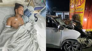 Indian Idol Season 12 Winner Pawandeep Rajan Severely Injured in Car Accident